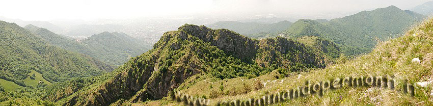 09 04310 Panoramica al centro Monte Filaressa a dx Canto alto.jpg